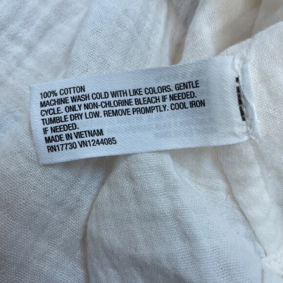 Colsie Women's White Textured Cotton Button Front Flowy Tank Top Size M - Picture 3 of 5